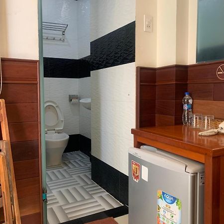 Au Lac Hotel Куинён Экстерьер фото